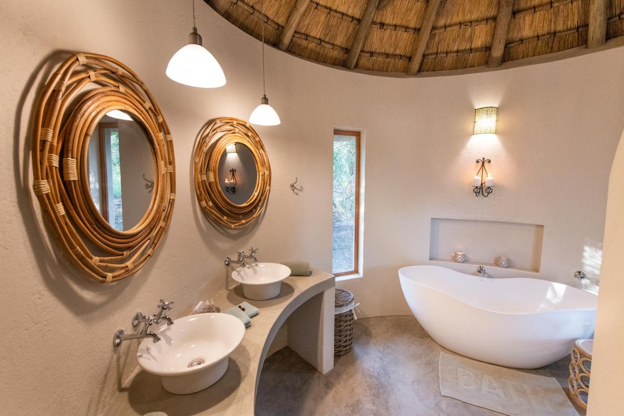 Nyala Safari Lodge Hoedspruit Esterno foto